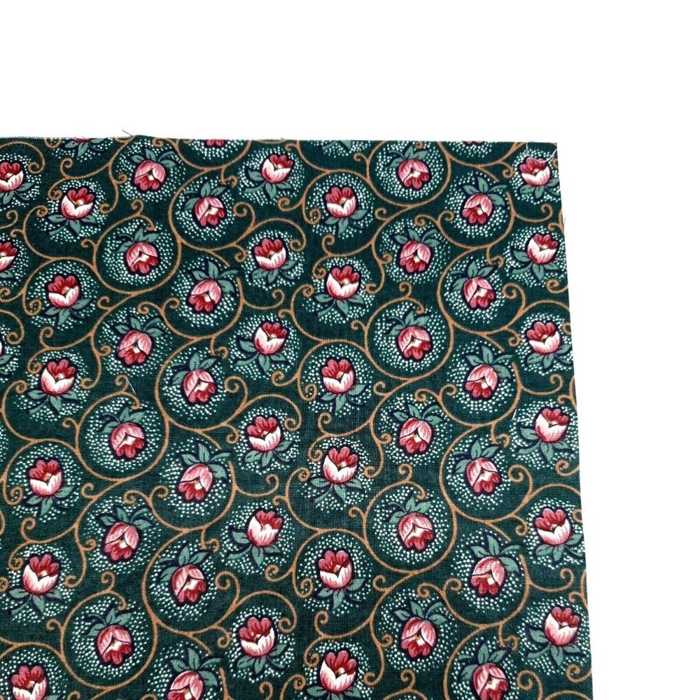 Purple Tulip Hunter Green Fat Quarter Fabric 100% Cotton 18" x 21" Minimum Cut 1 - Picture 4 of 6